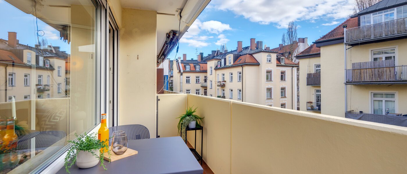 studio München Schwabing-Nord (zw. Leopoldstraße & Englischen Garten) 02 balcony 14305