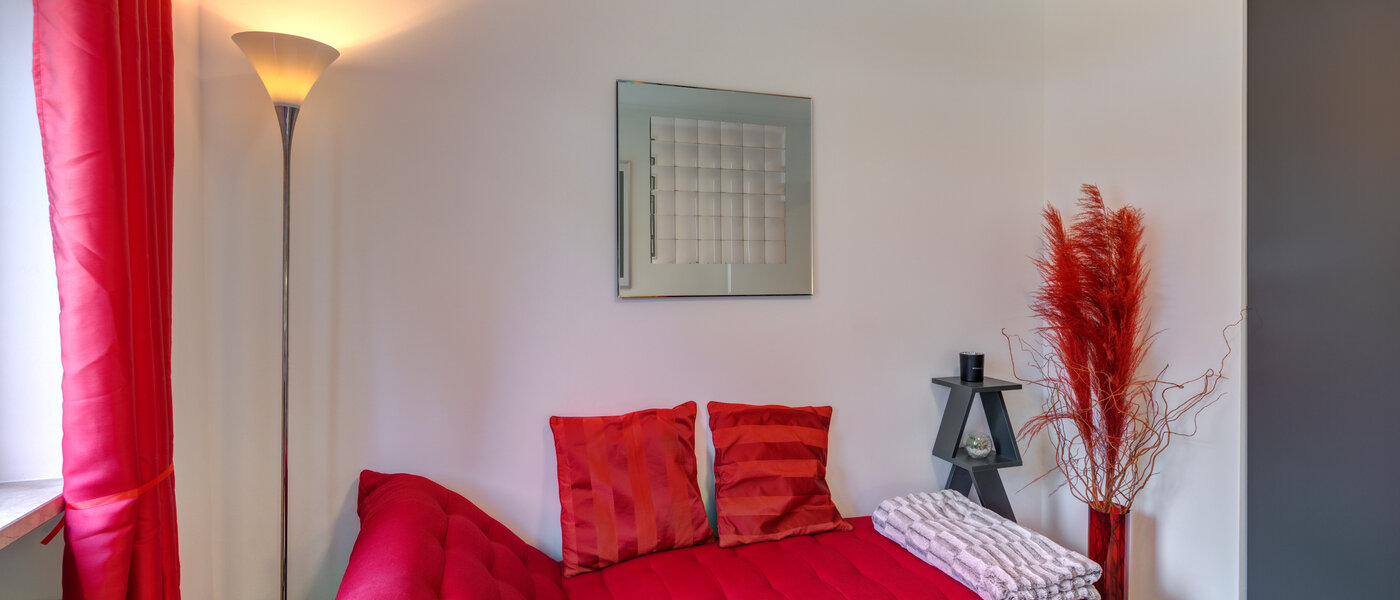 apartment München Solln 02 Workspace/Guestroom 14326