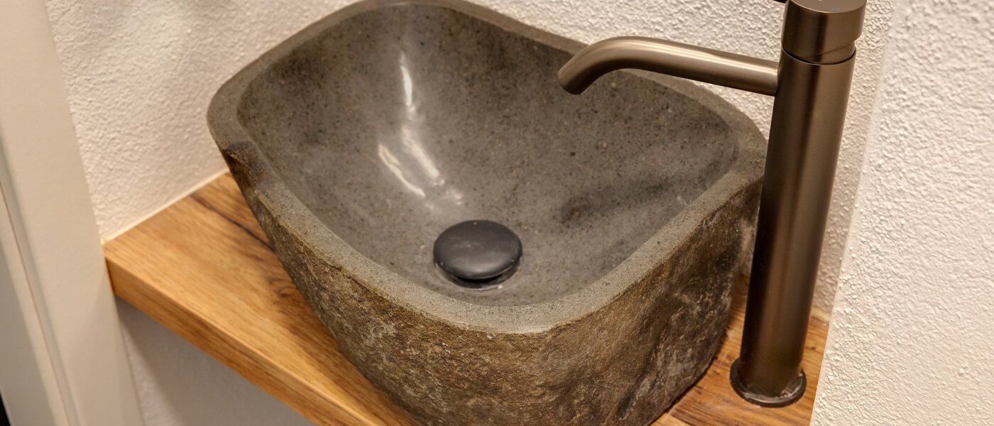 townhouse Gmund am Tegernsee 02 guest toilet 14329