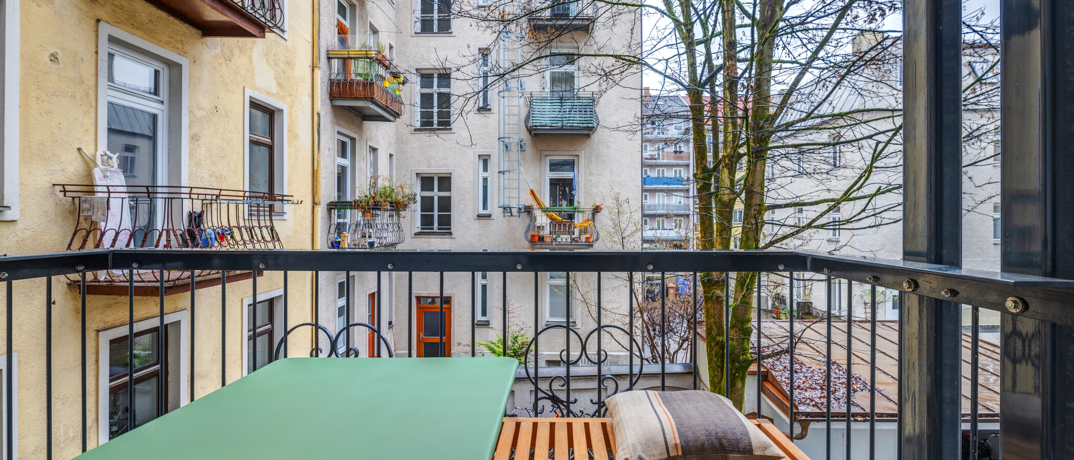 apartment München Neuhausen 01 balcony 14340