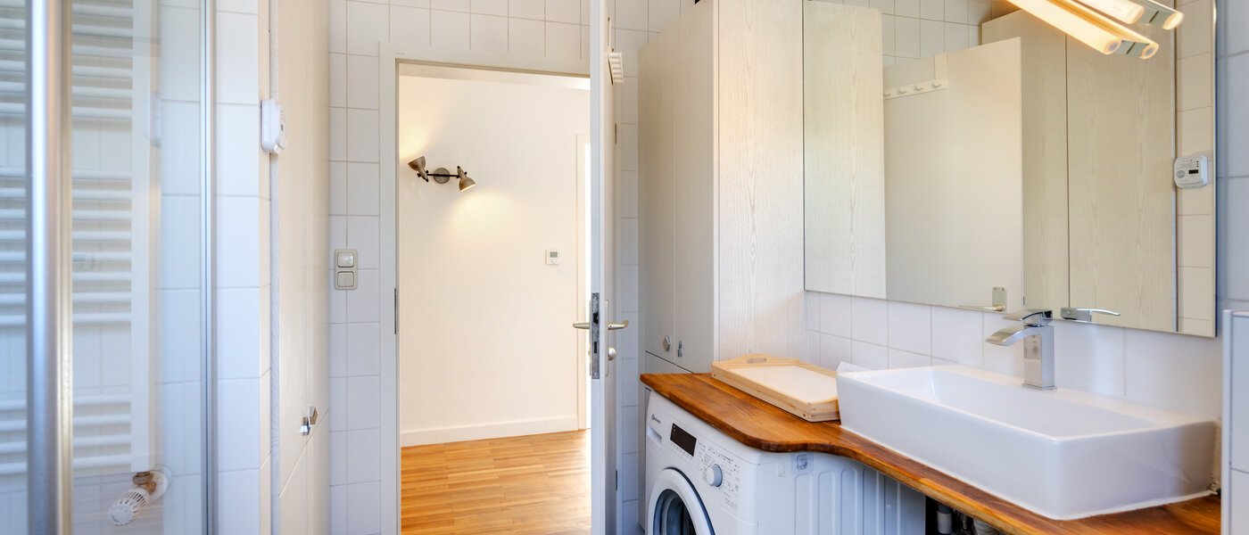 apartment München Bogenhausen 03 bathroom 14344