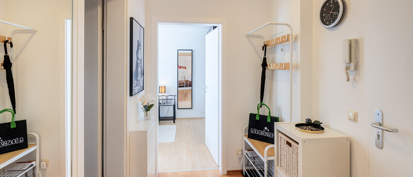 apartment Poing 02 hall 14380