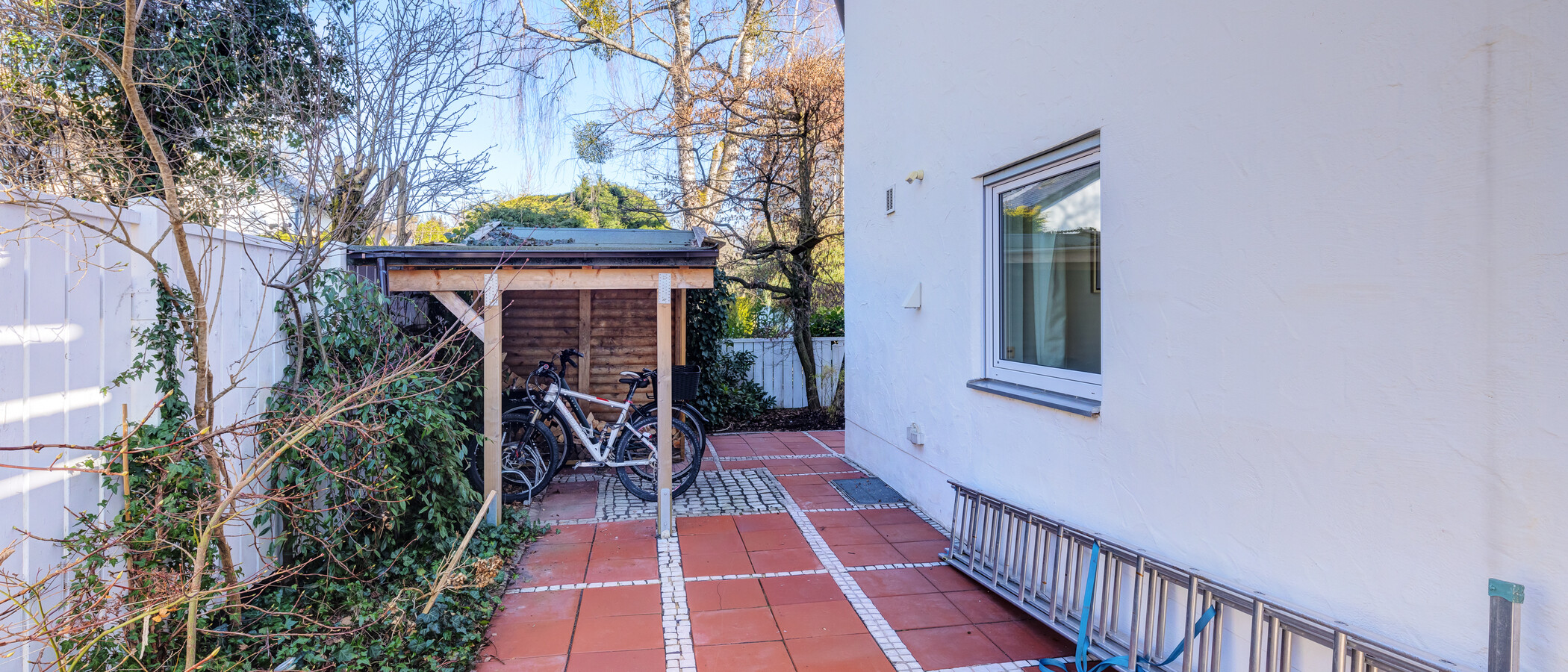 semi-detached house Pullach im Isartal 03 access way 14381