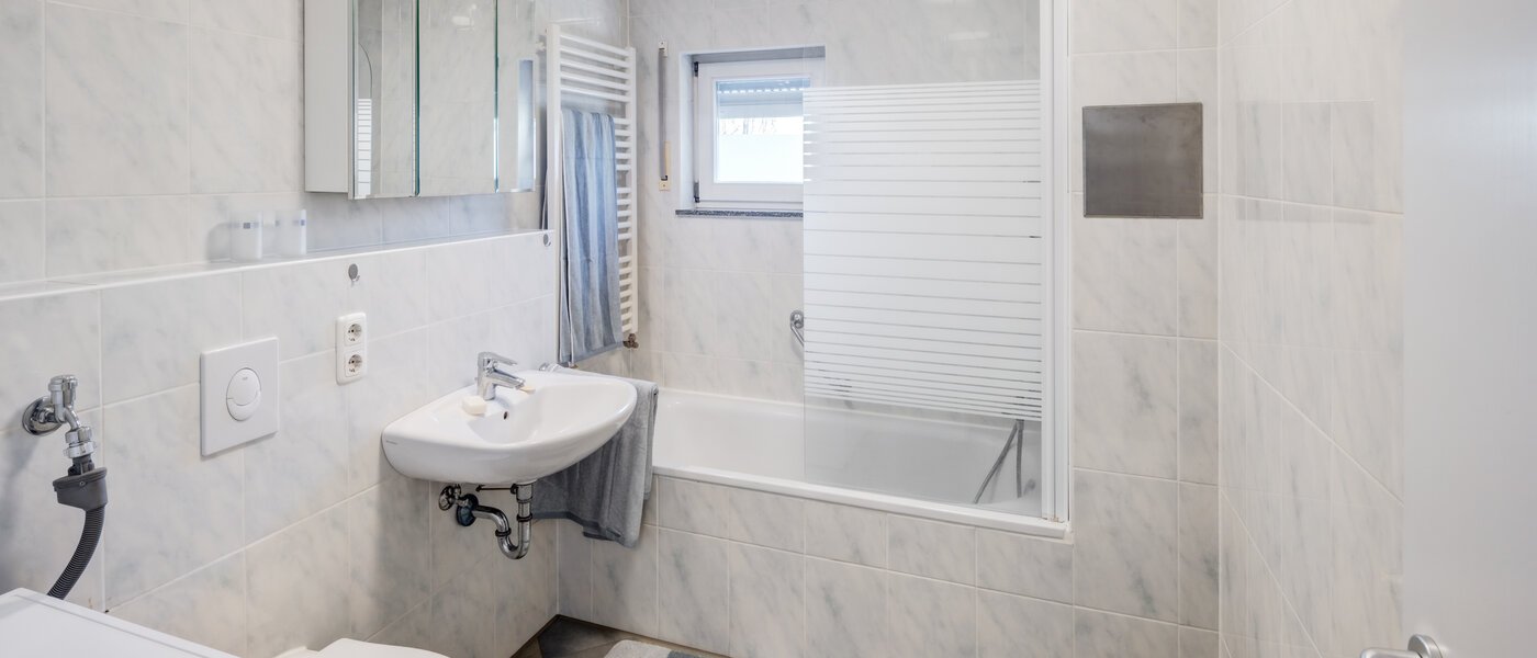 apartment München Theresienhöhe 01 bathroom 14384