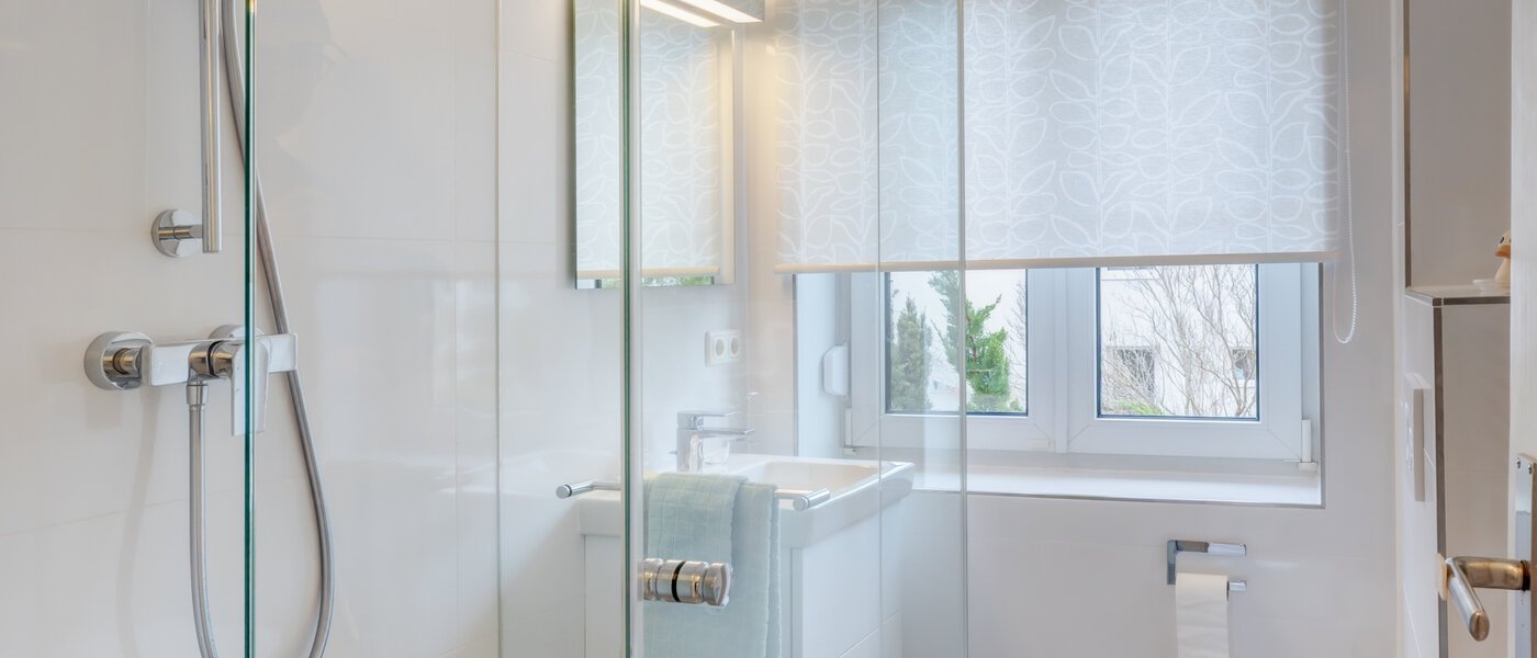 apartment München Bogenhausen 01 bathroom 14390