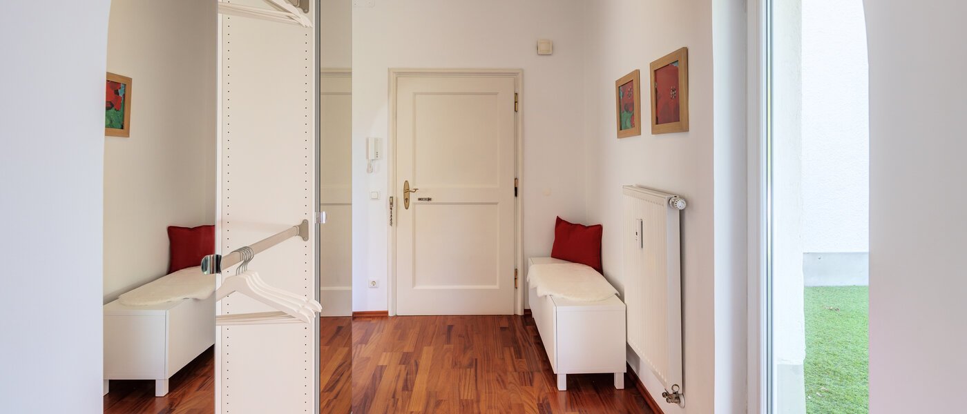 roof terrace apartment München Solln 01 hall 14396