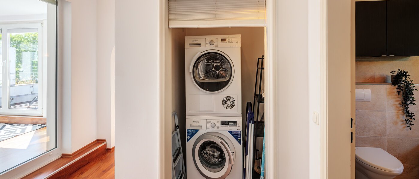 roof terrace apartment München Solln 01 storage room 14396