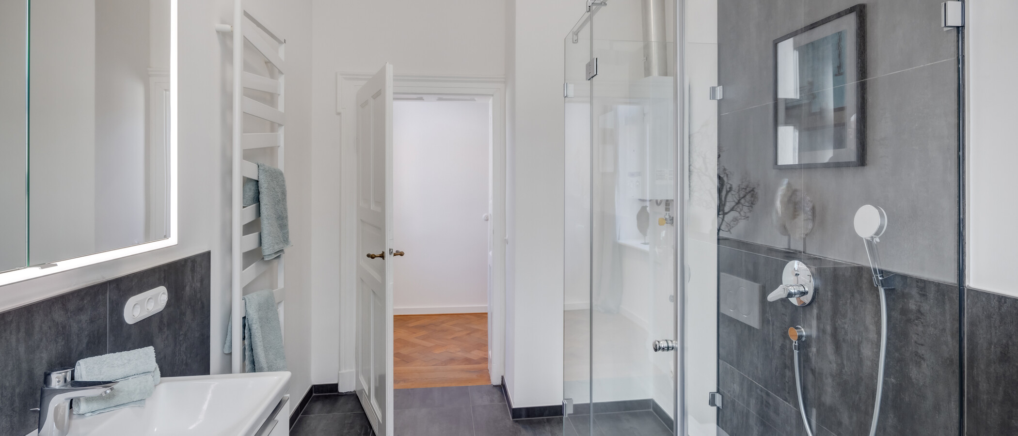 apartment München Schwabing-Nord (zw. Leopoldstraße & Englischen Garten) 03 bathroom 14397