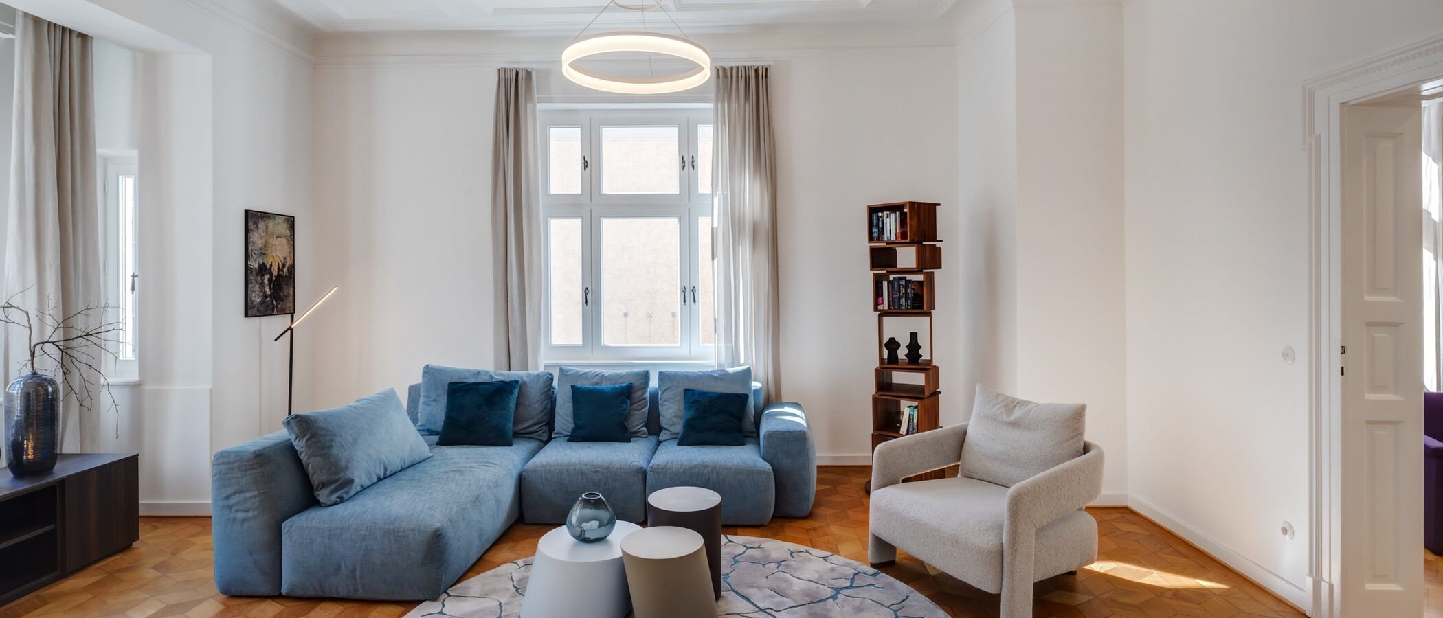 apartment München Schwabing-Nord (zw. Leopoldstraße & Englischen Garten) 01 living room 14397