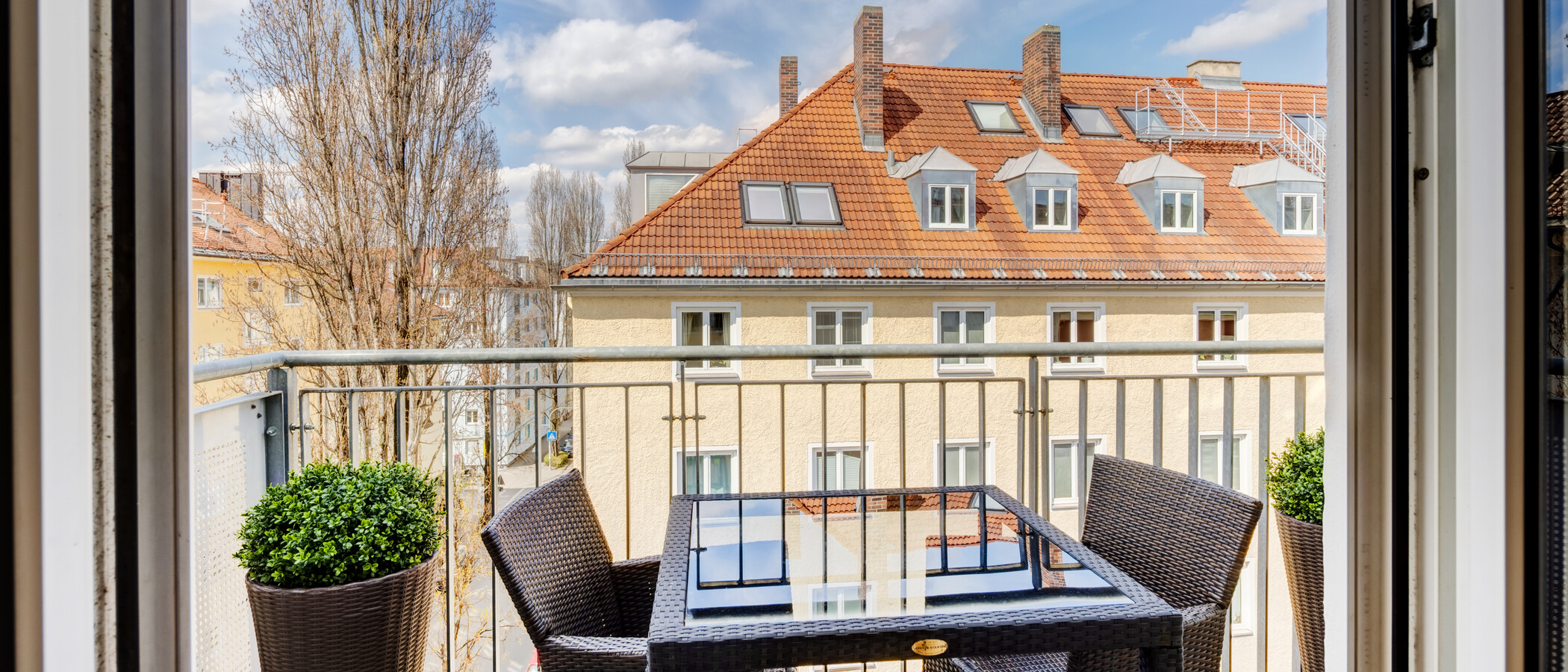 apartment München Maxvorstadt - Rund um den Josephsplatz 01 balcony 14405