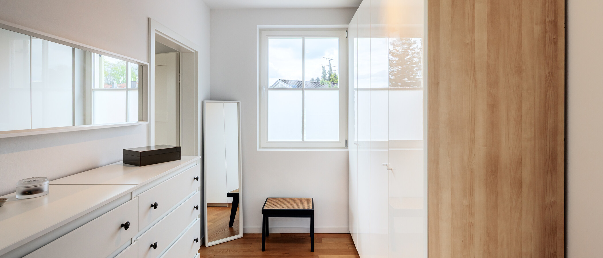 detached house Schäftlarn 01 dressing room 14427
