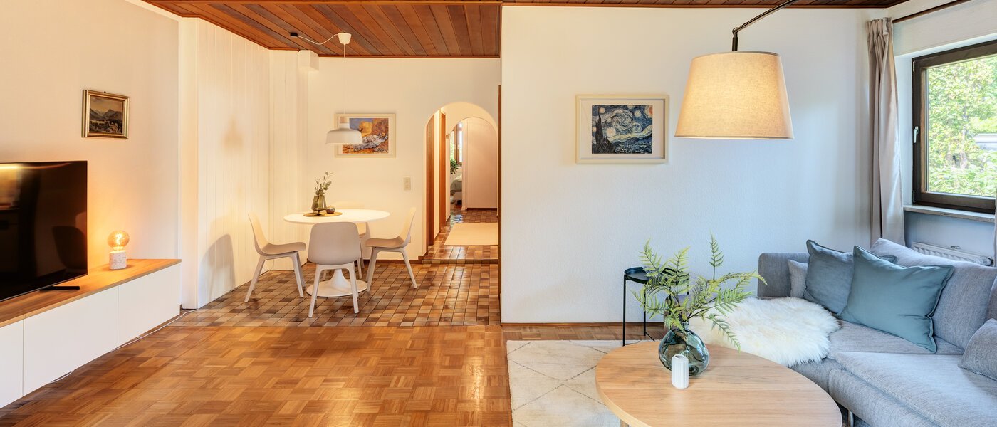 apartment München Solln 05 living area 14430