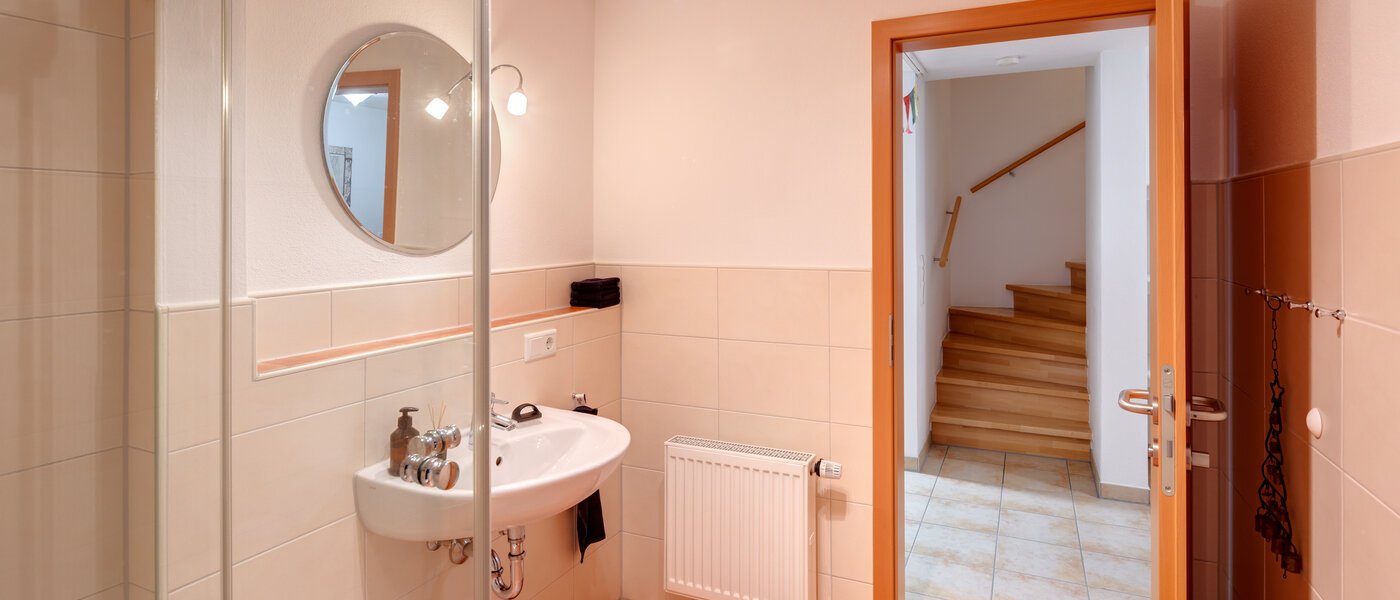 corner townhouse München Heimstetten 02 2. bathroom 14431