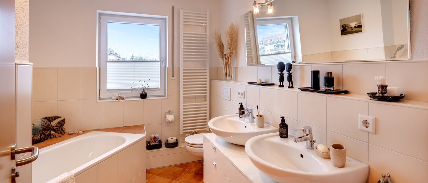 corner townhouse München Heimstetten 02 1. bathroom 14431