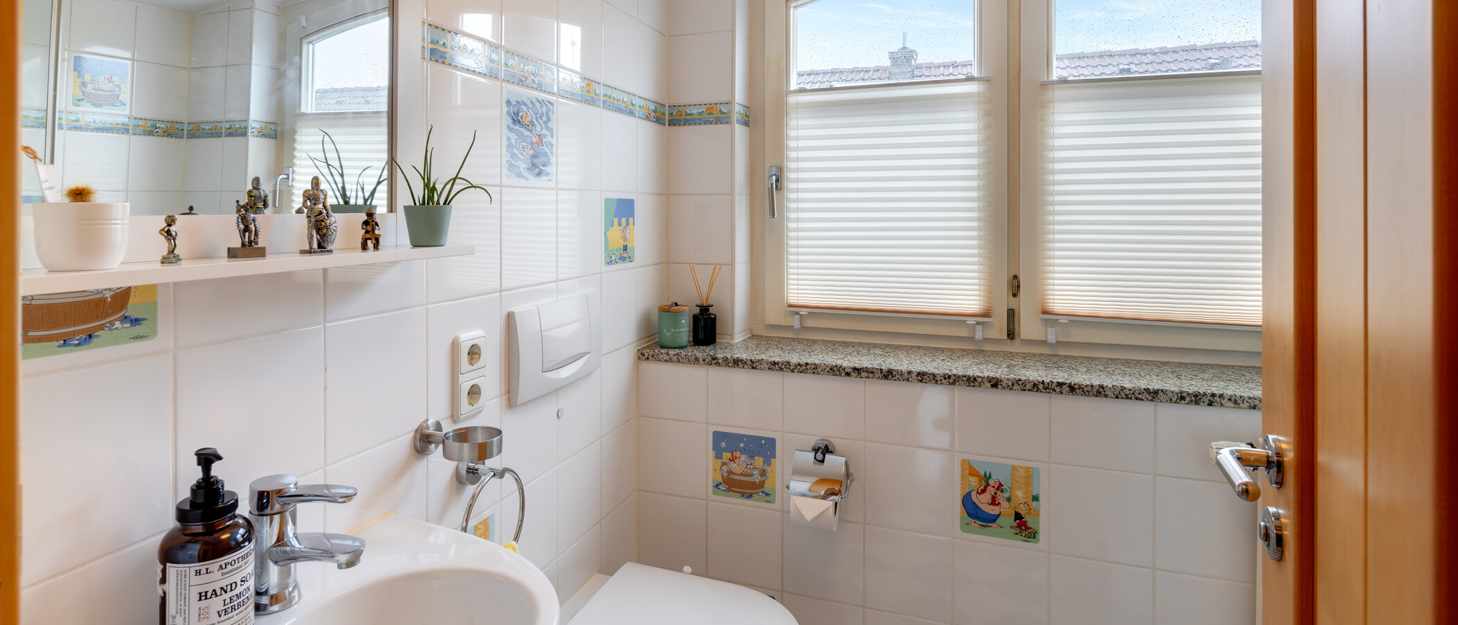 attic apartment München Waldperlach 01 2. bathroom 14432