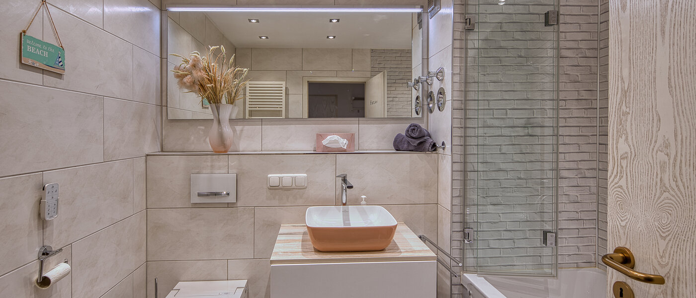 apartment München Obermenzing 01 bathroom 14444