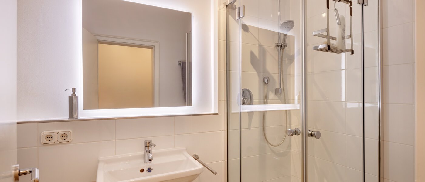 semi-detached house Grünwald 01 3. bathroom 14454