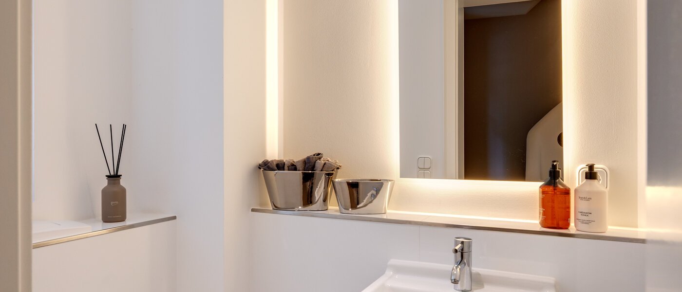 semi-detached house Grünwald 01 guest toilet 14454