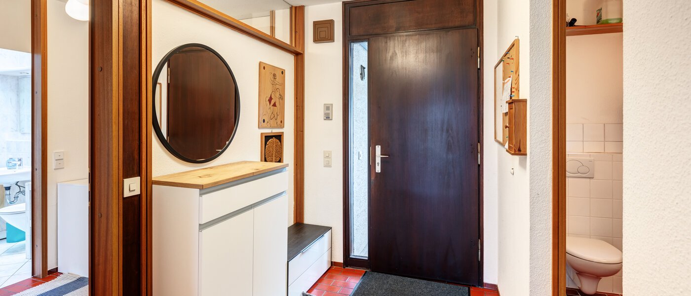 house München Ramersdorf 01 hall 14455