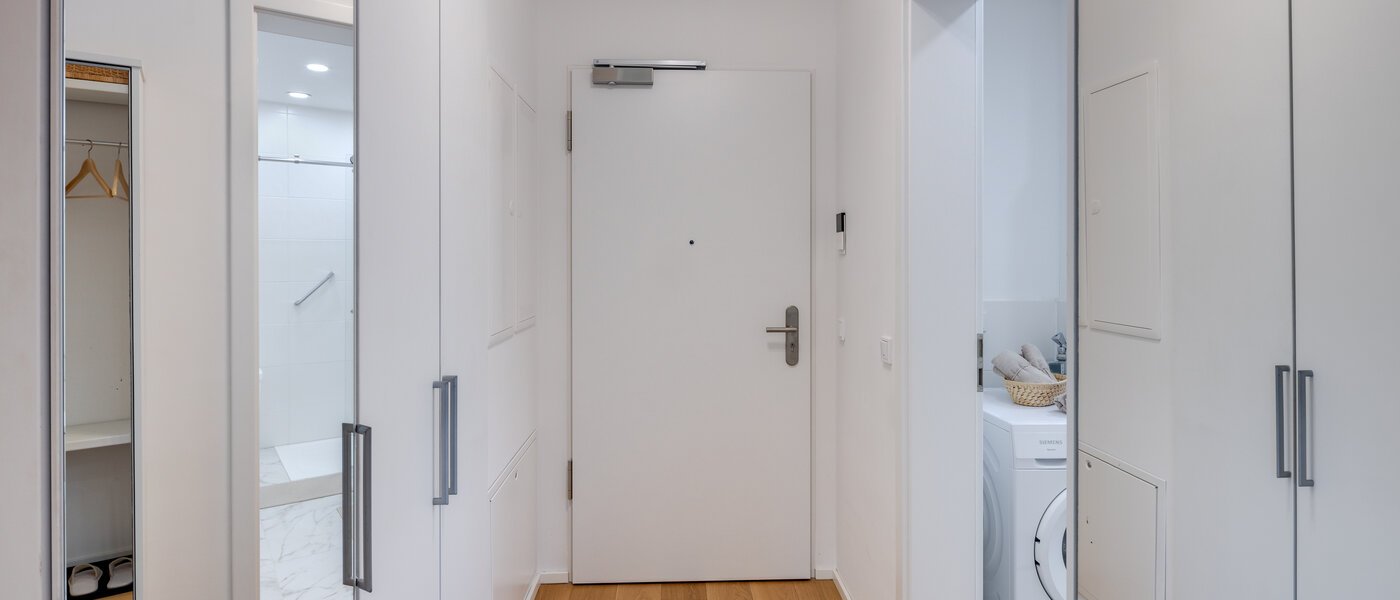 apartment Taufkirchen 01 hall 14456