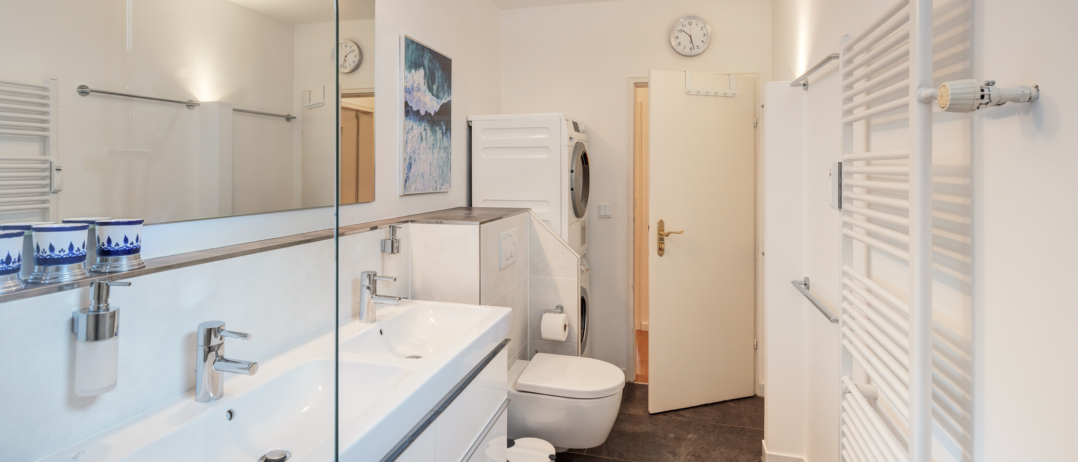 apartment München Menterschwaige 03 bathroom 14458