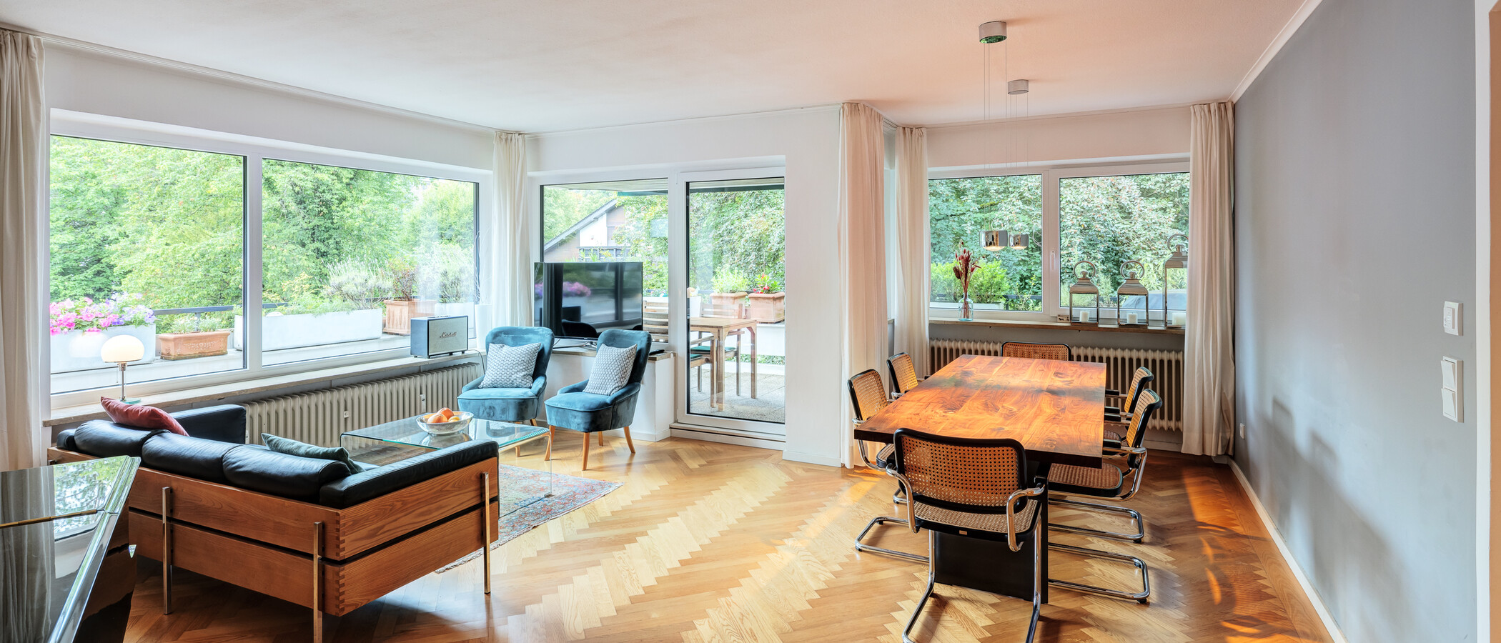 apartment München Menterschwaige 02 living area 14458