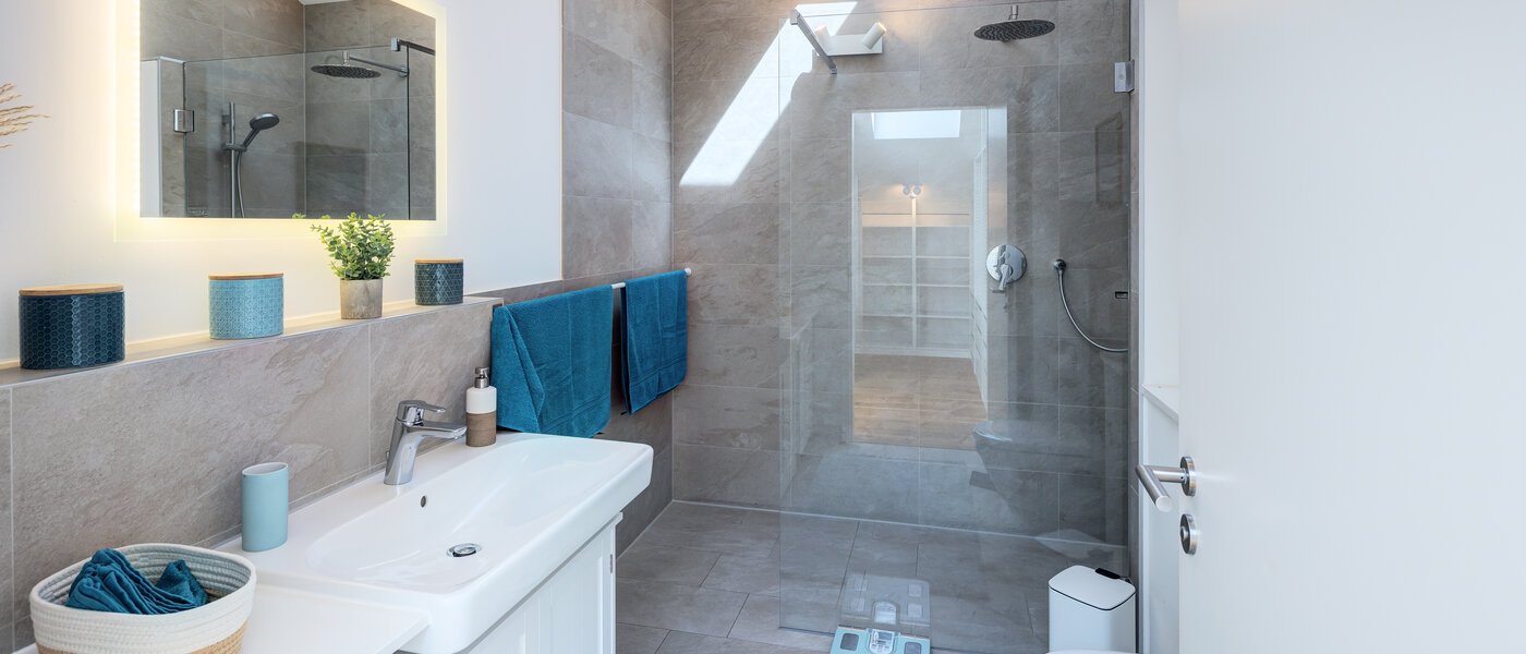 semi-detached house Icking 01 1. bathroom 14465