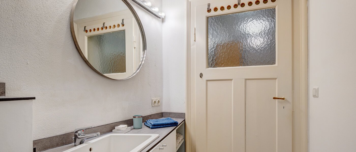 apartment München Obergiesing 01 bathroom 1447