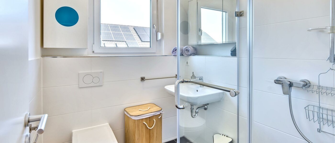 corner townhouse Karlsfeld 01 2. bathroom 14478