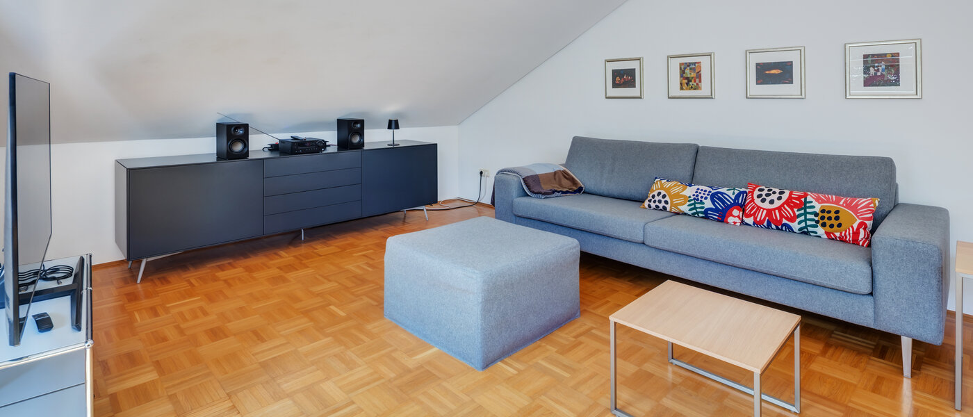 attic apartment München Harlaching 02 living area 14501