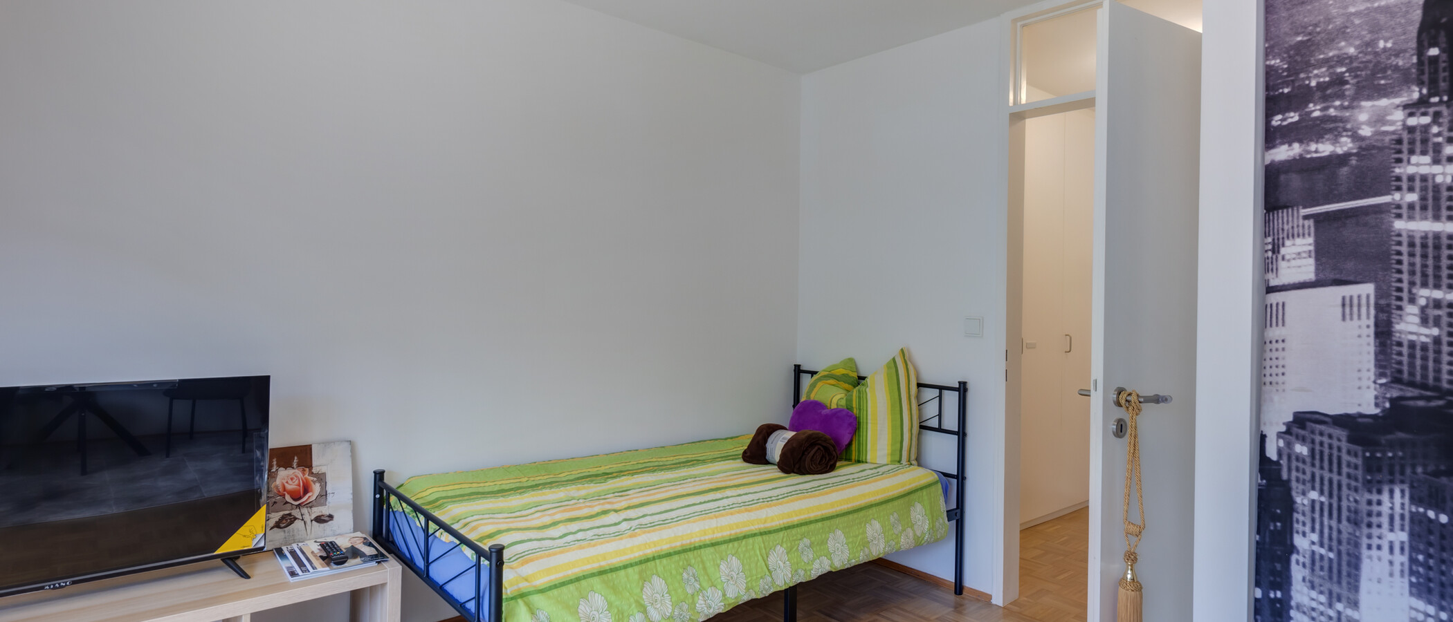 apartment München Maxvorstadt 01 sleeping area 14504