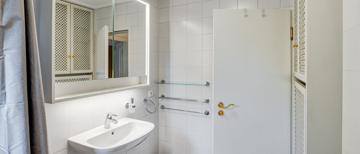 apartment München Solln 02 bathroom 14509