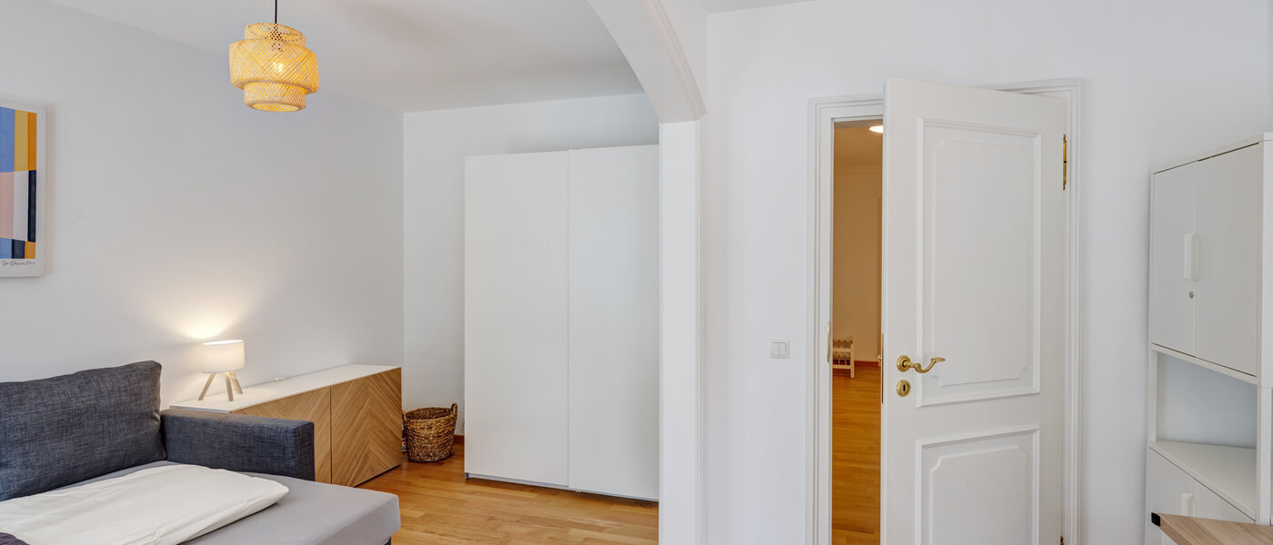 apartment München Solln 03 office 14509