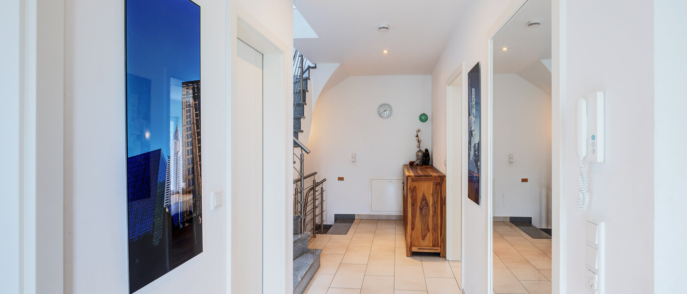 semi-detached house Wörthsee 03 hall 14511