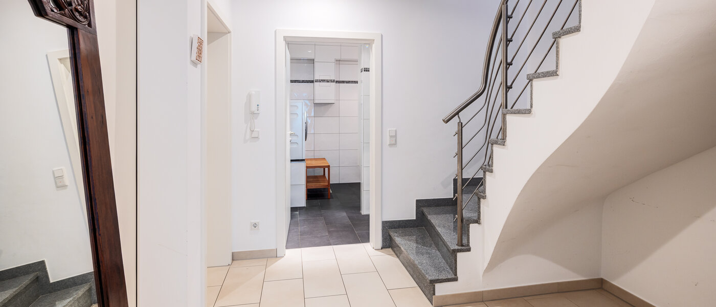 semi-detached house Wörthsee 08 hall 14511