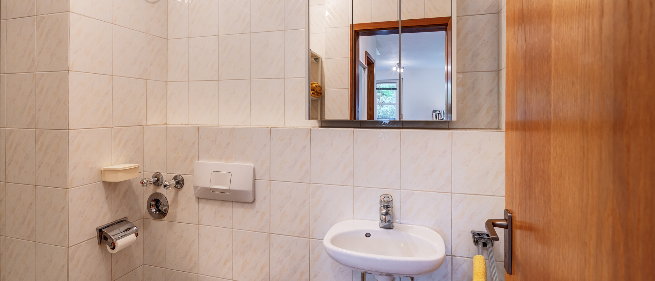 apartment München Trudering 02 bathroom 14518