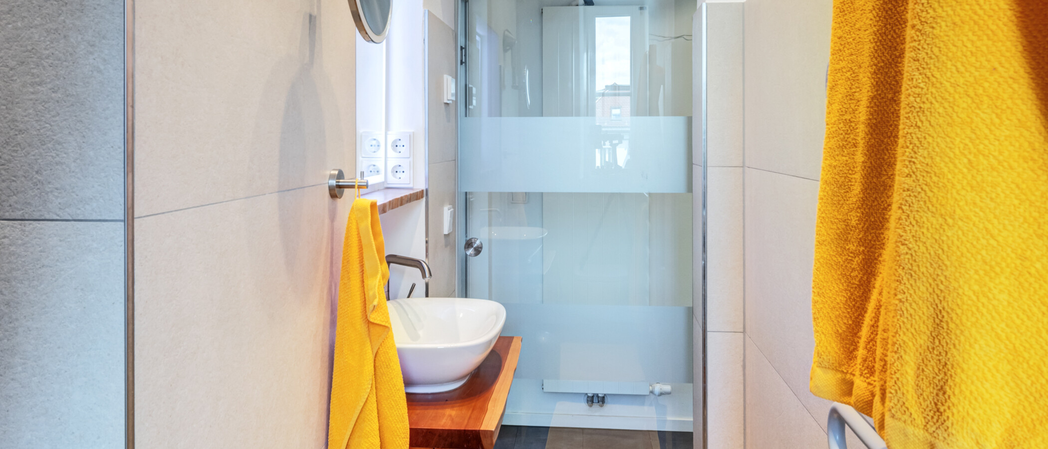 apartment München Neuhausen 01 bathroom 14523