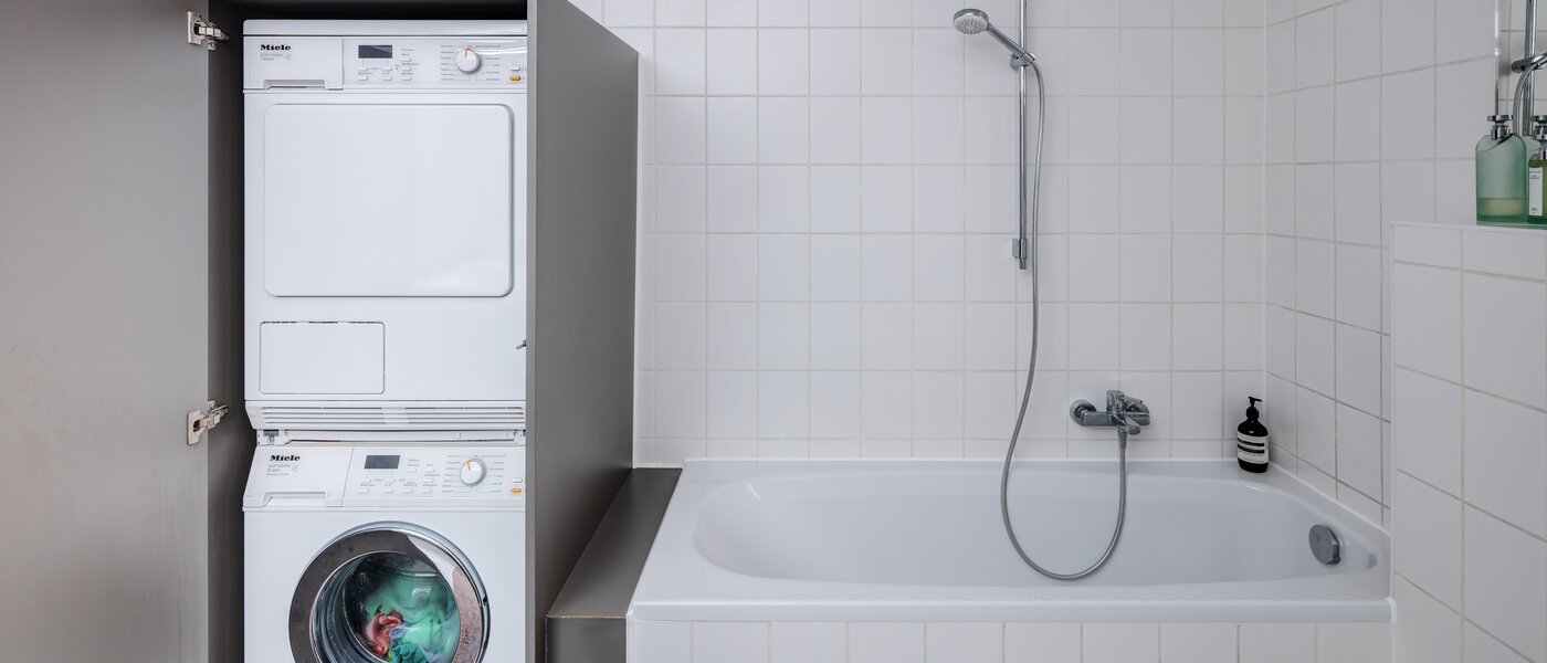 apartment München Neuhausen 03 1. bathroom 14528