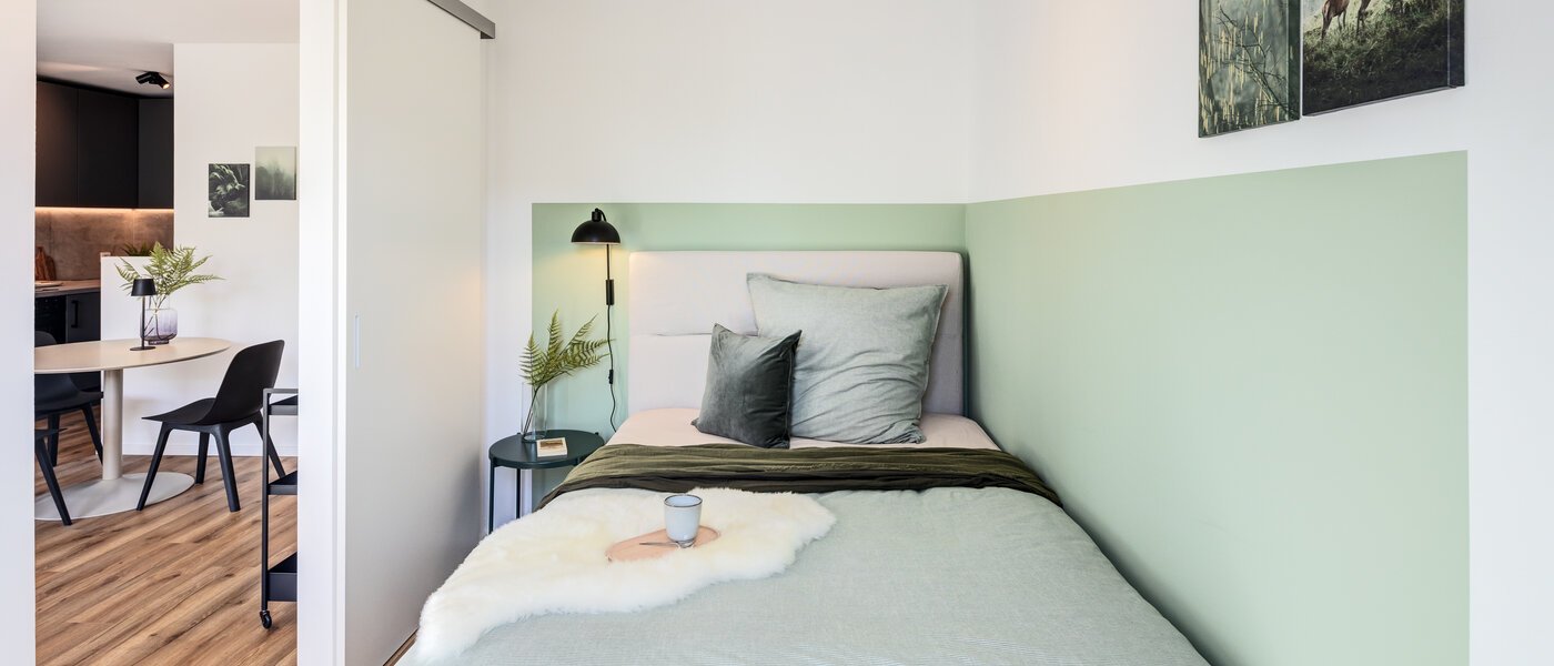 apartment München Maxvorstadt 02 sleeping area 14537