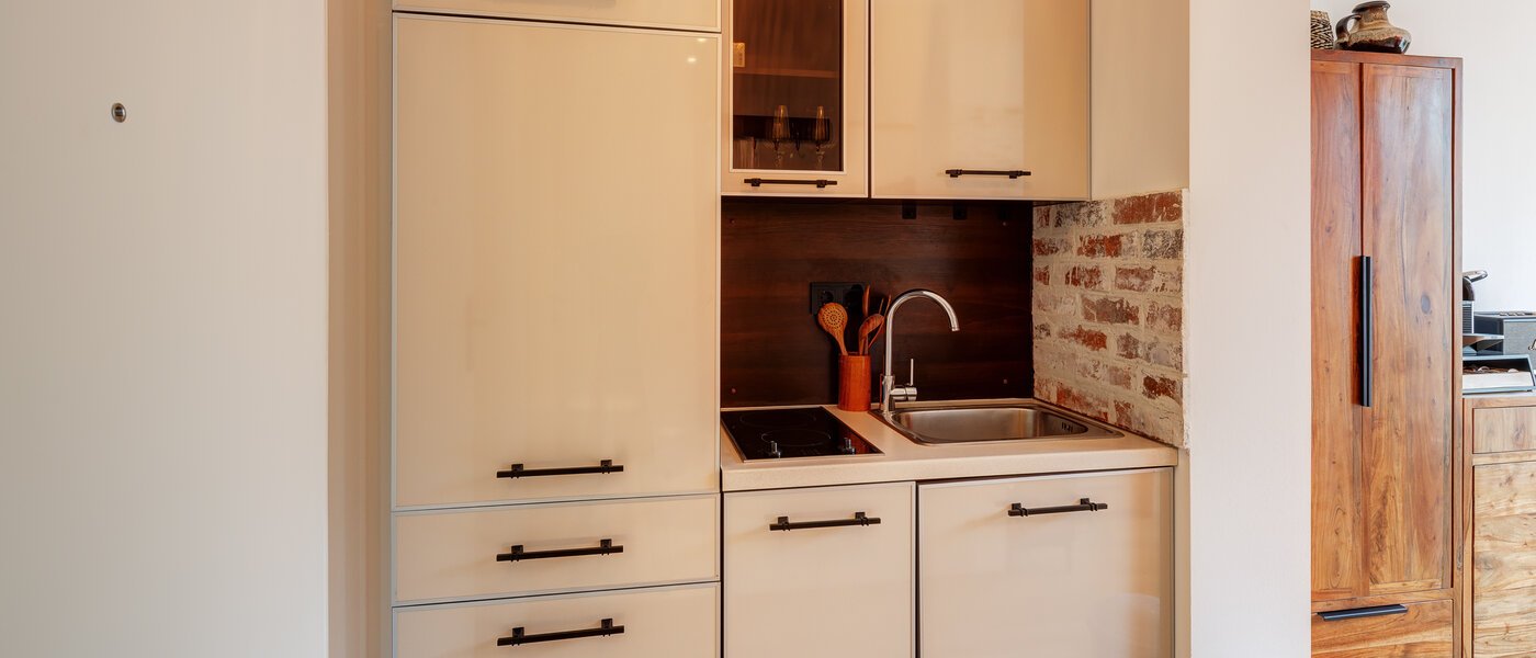 apartment München Neuhausen 01 kitchen 14542