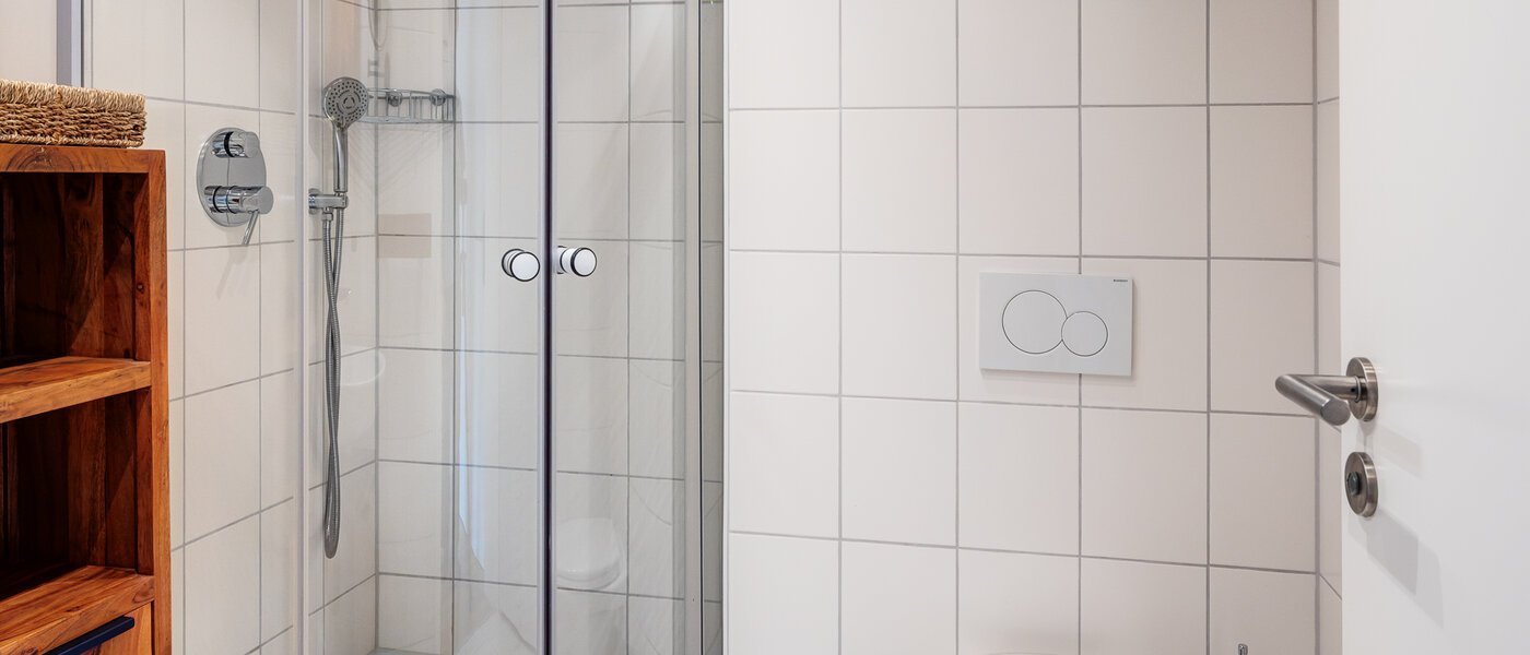 apartment München Neuhausen 02 bathroom 14542