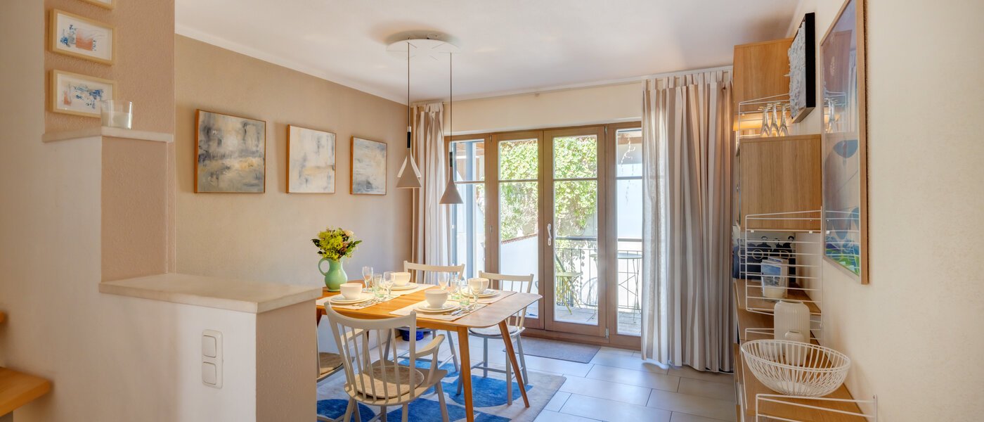 Townhouse Freising 01 dining area 14543