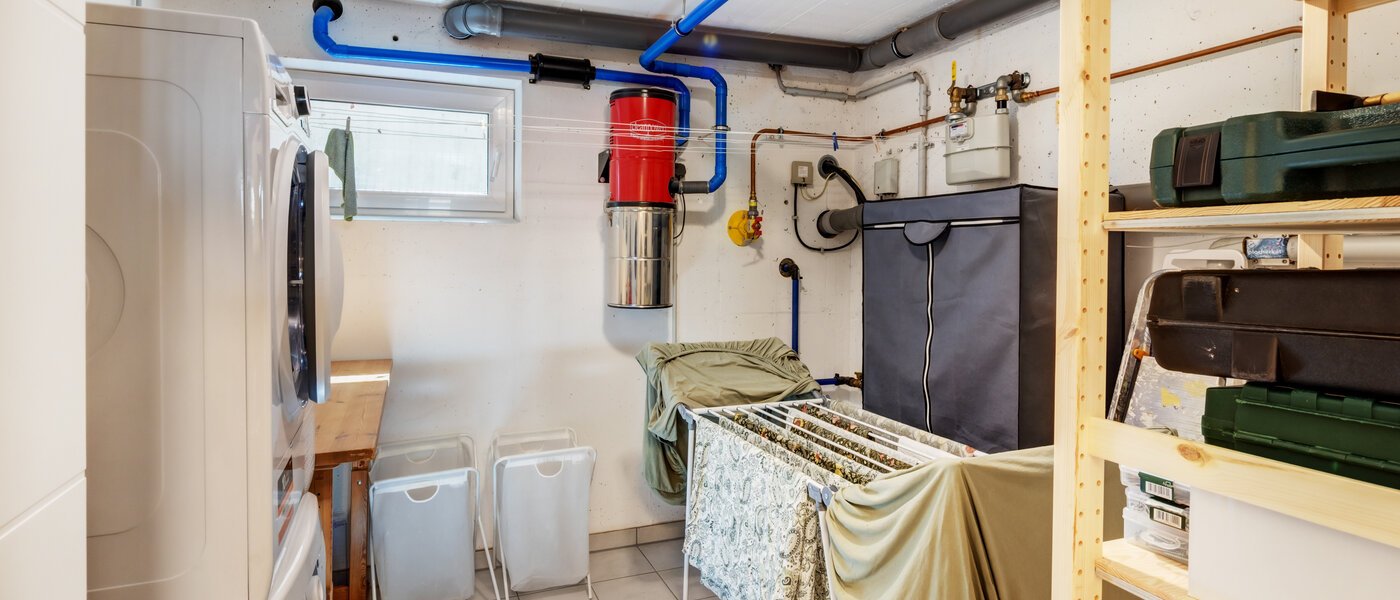 Townhouse Freising 01 utility room 14543