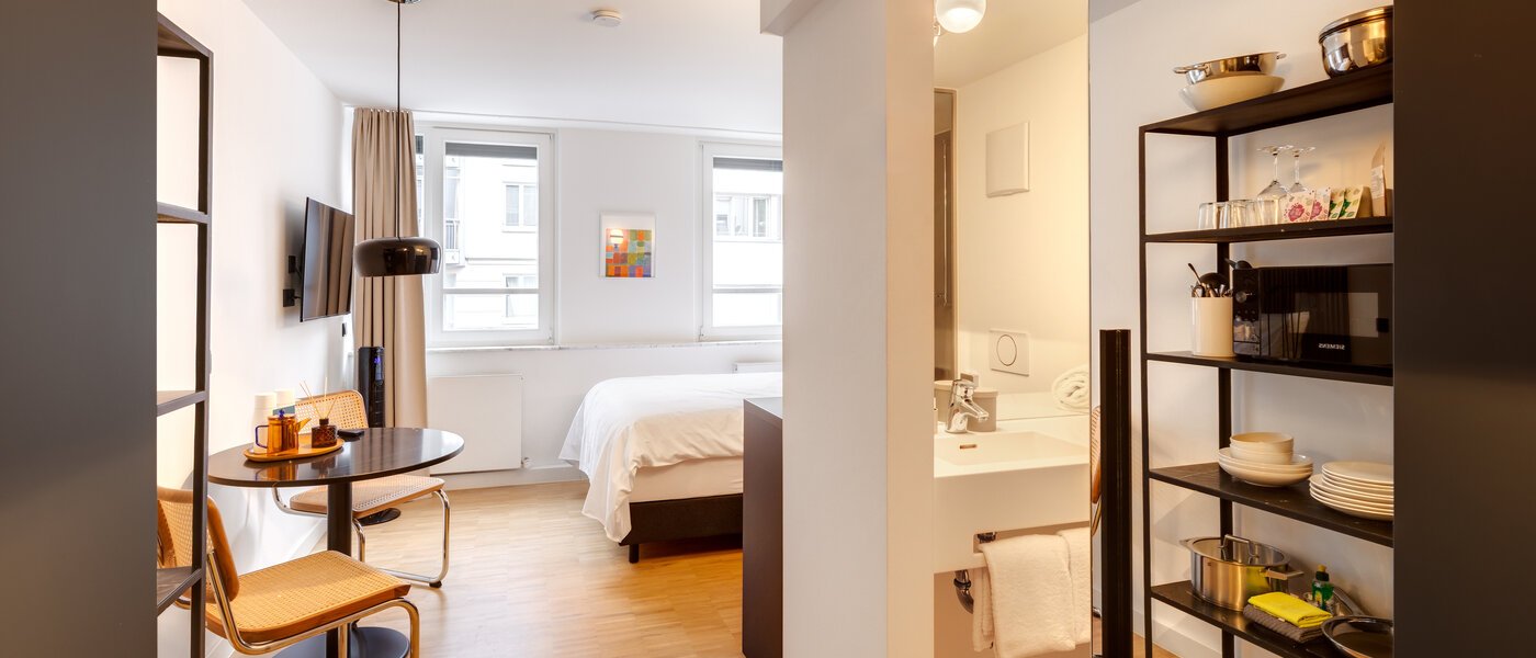 studio München Schwabing-West (rund um den Hohenzollernplatz) 01 living area 14544