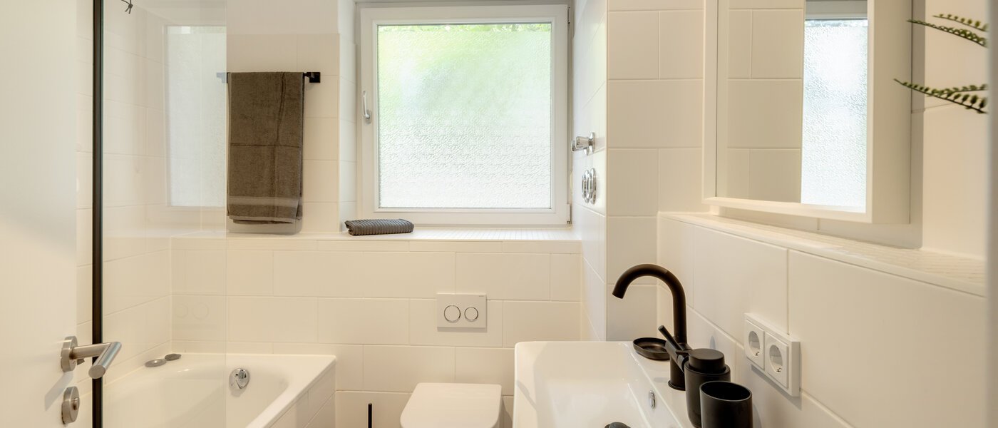 apartment München Maxvorstadt 01 bathroom 14564