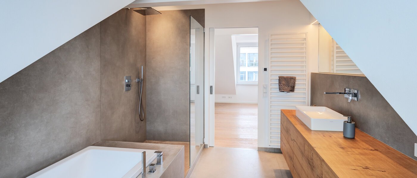 attic apartment München Maxvorstadt 03 bathroom 14568