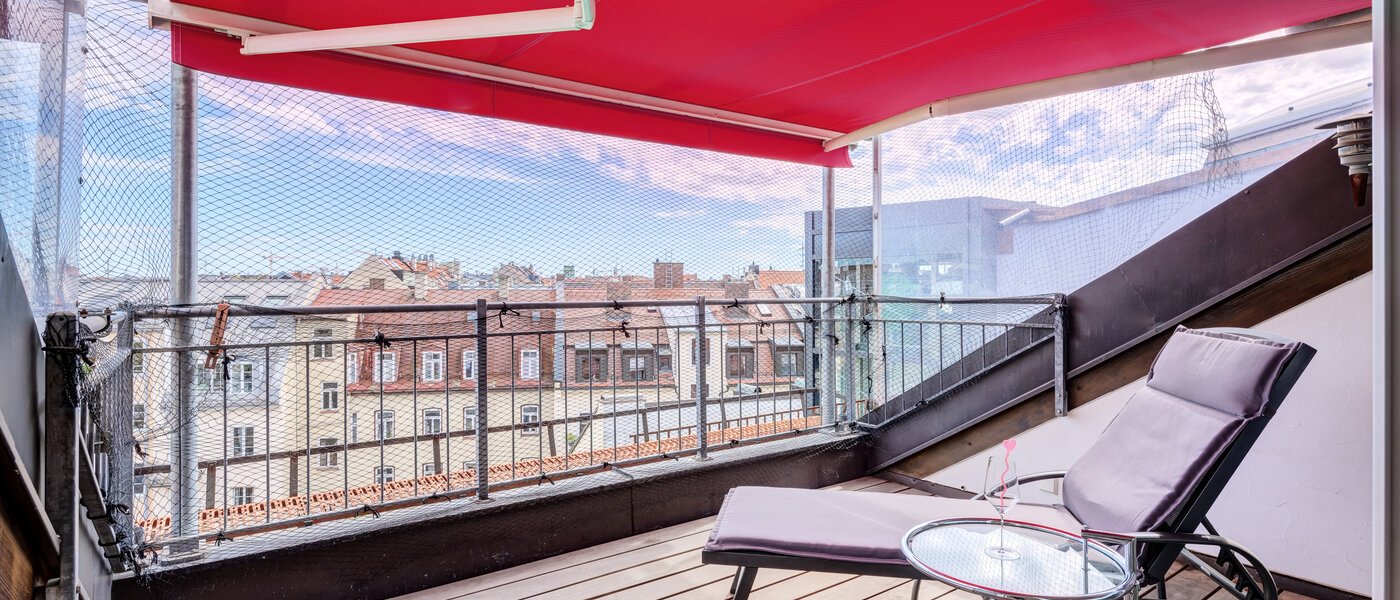 attic apartment München Maxvorstadt 01 loggia 14568