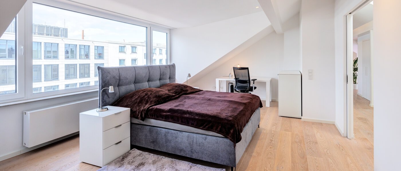 attic apartment München Maxvorstadt 02 bedroom 14568