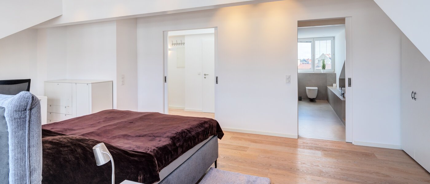 attic apartment München Maxvorstadt 03 bedroom 14568
