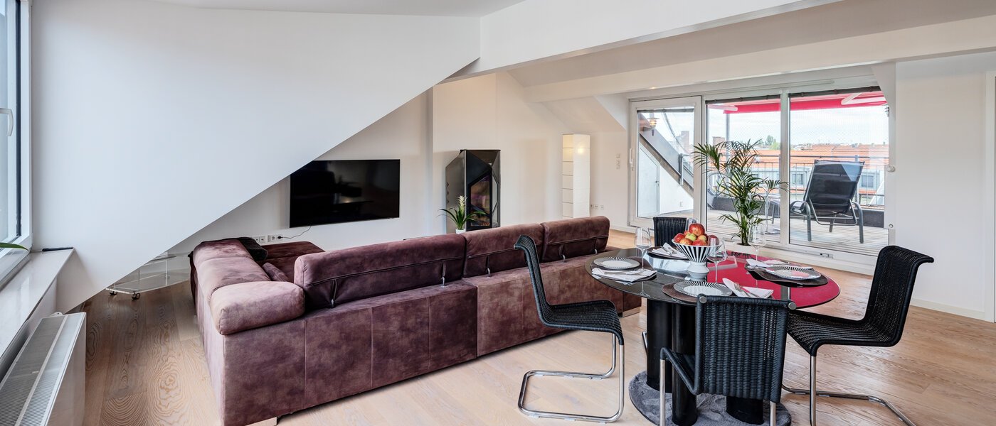 attic apartment München Maxvorstadt 03 living area 14568